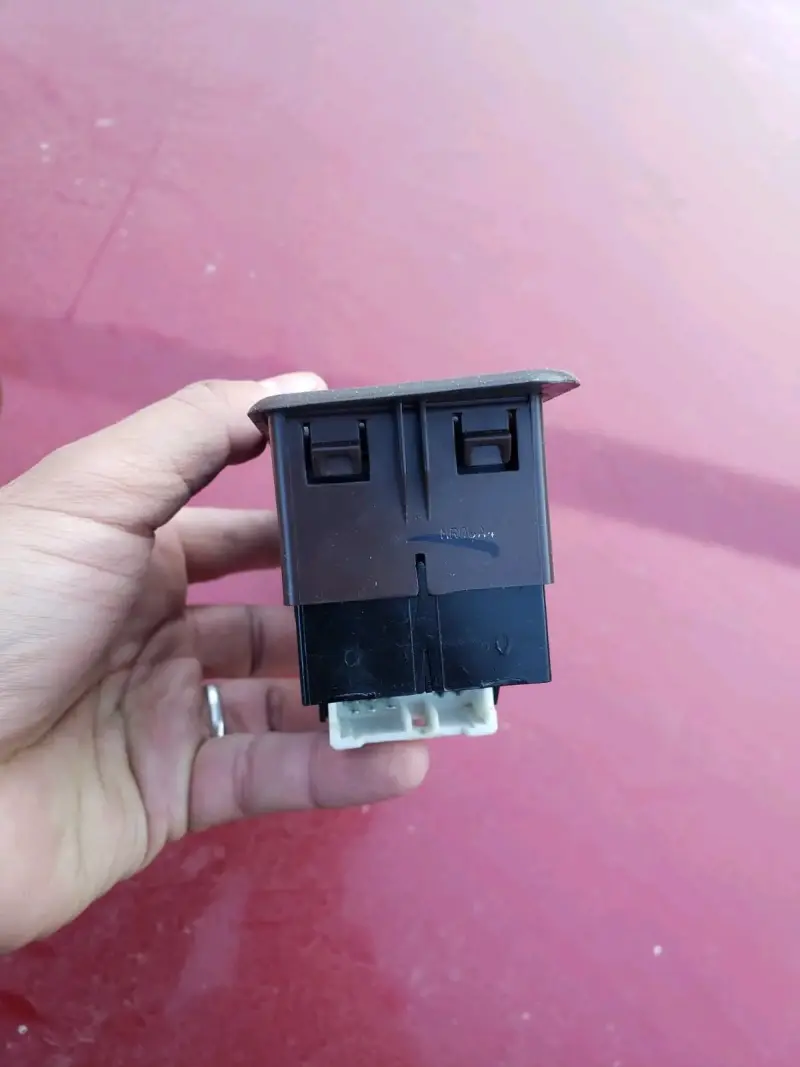 Panel de control de ventanas para auto - 2