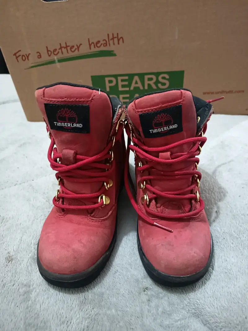 Botas Timberland rojas para niños en buen estado - 1