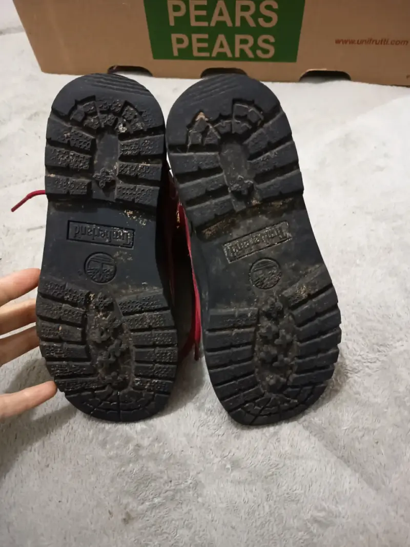 Botas Timberland rojas para niños en buen estado - 3