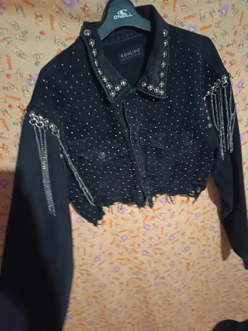 Chaqueta de mezclilla negra con tachuelas Rohling - 4