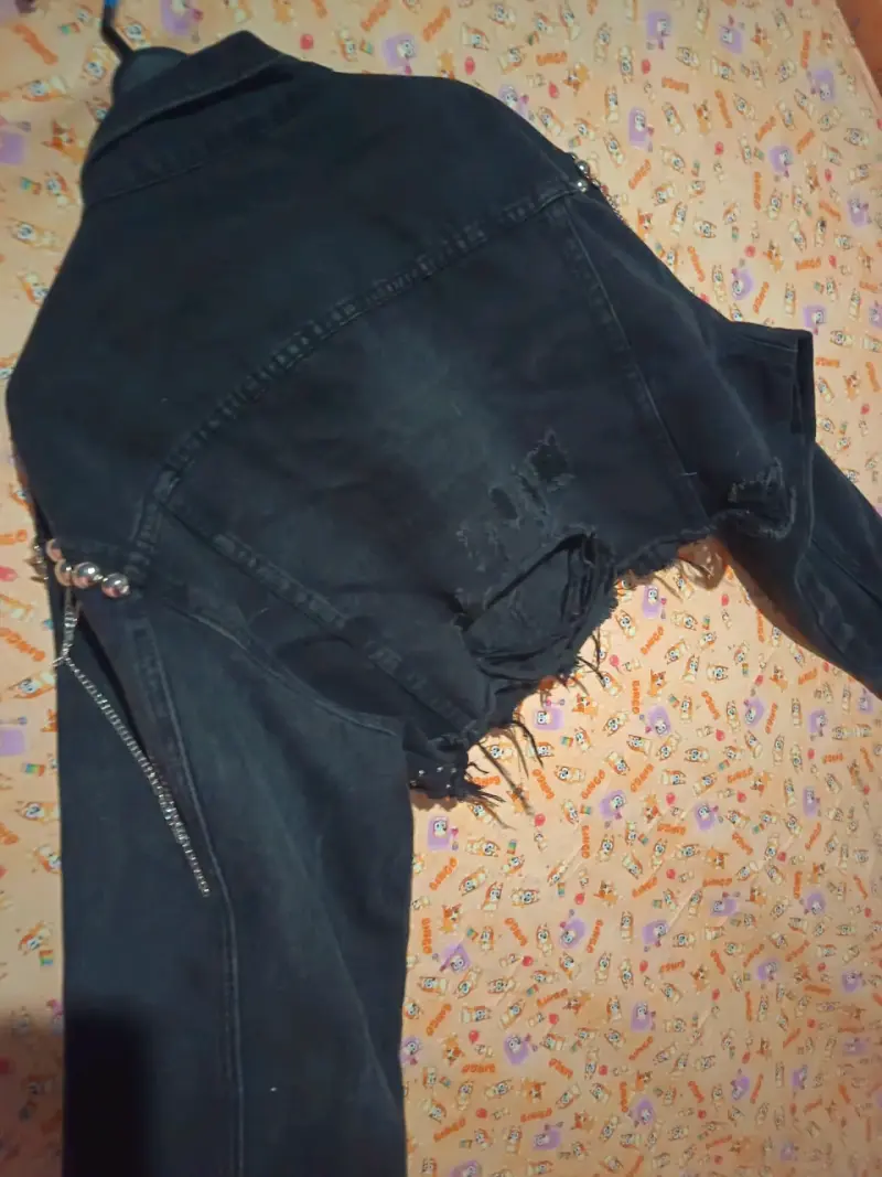 Chaqueta de mezclilla negra con tachuelas Rohling - 5