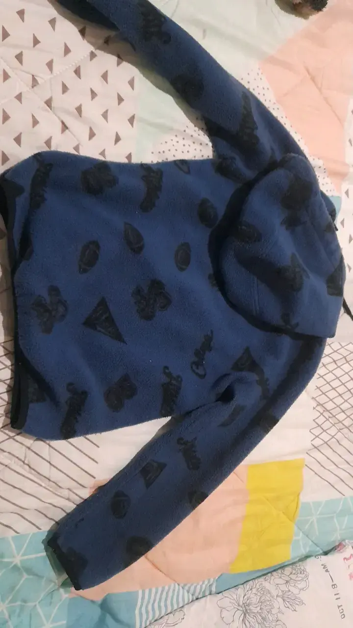 Polerón azul con capucha para niño - 2