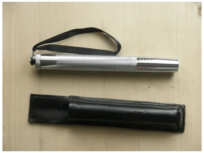 Bastón retráctil de metal 63 cm - 2