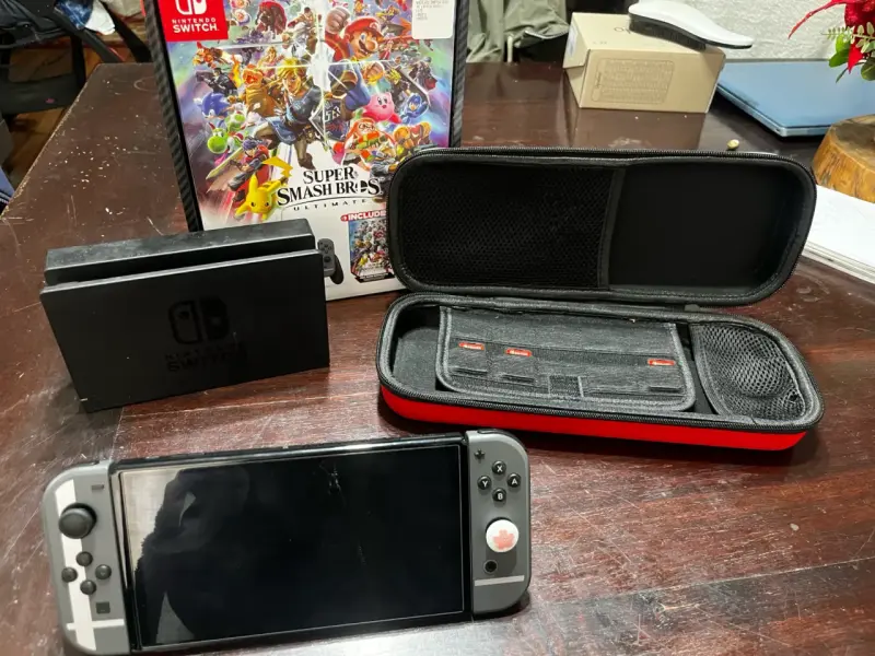 Nintendo switch Oled edición smash bros - 2