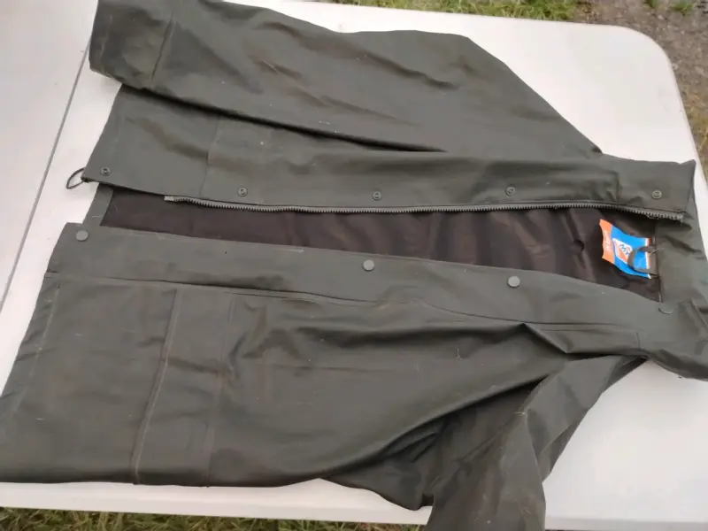 Conjunto impermeable verde oscuro para lluvia - 3