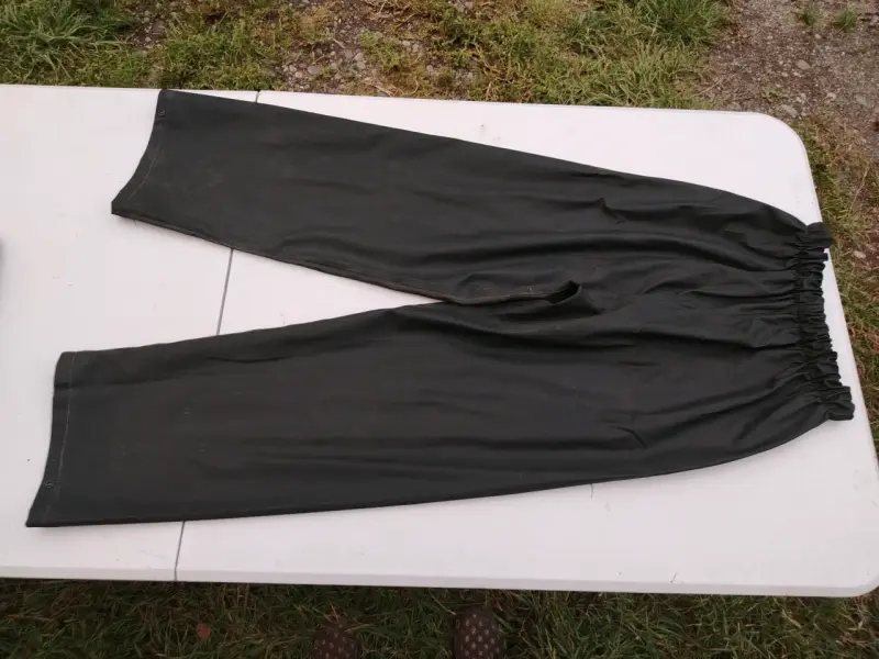 Conjunto impermeable verde oscuro para lluvia - 4