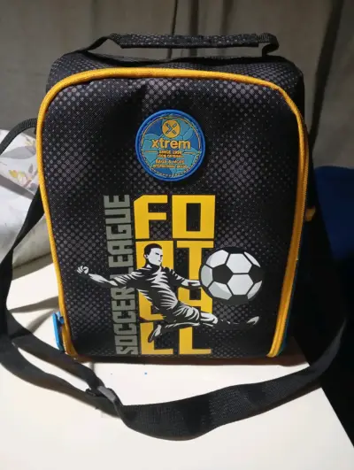 Lonchera térmica Xtrem diseño fútbol - miniatura 1