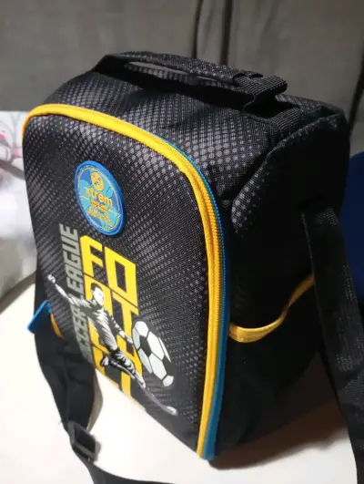 Lonchera térmica Xtrem diseño fútbol - miniatura 3