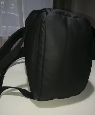 Mochila notebook  impermeable Black. Sin detalles - miniatura 2