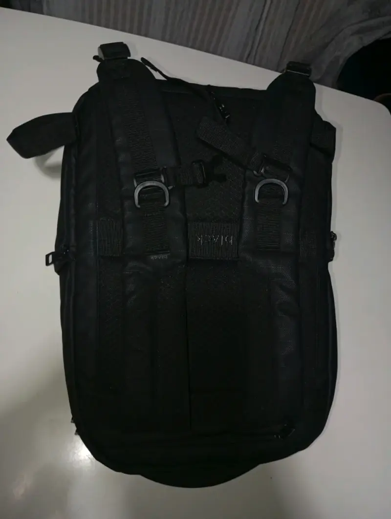 Mochila notebook  impermeable Black. Sin detalles - 3