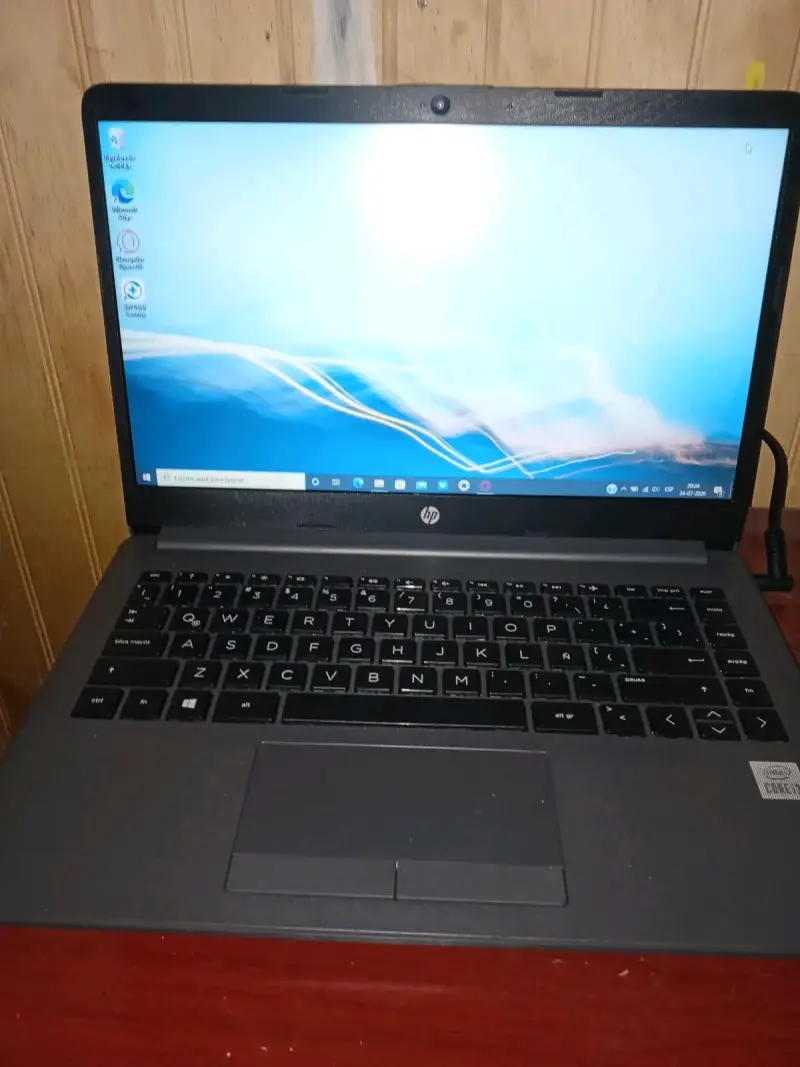 Notebook HP Intel Core i3 en buen estado - 4