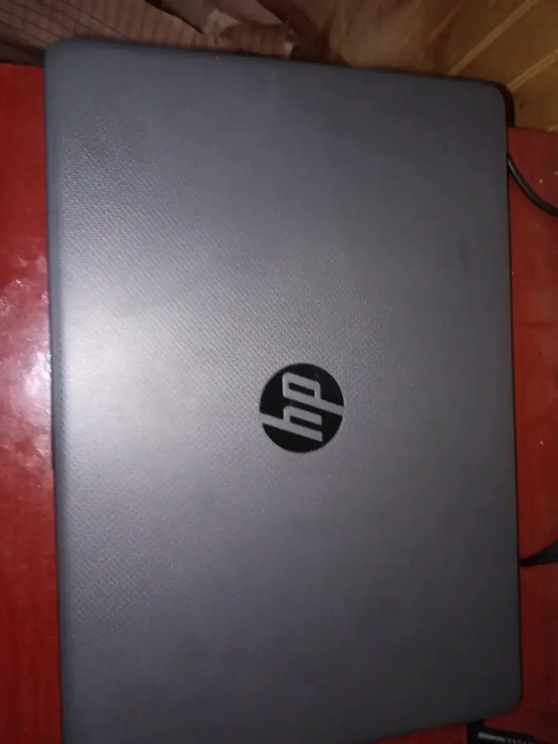 Notebook HP Intel Core i3 en buen estado - 5