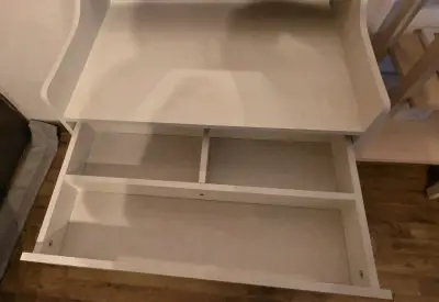 Tocador blanco con espejo y cajón - miniatura 4