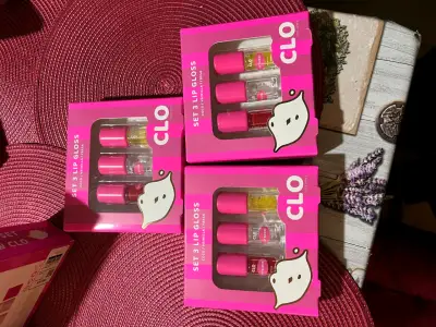 Set de Brillo Labial y Maquillaje CLO - miniatura 1