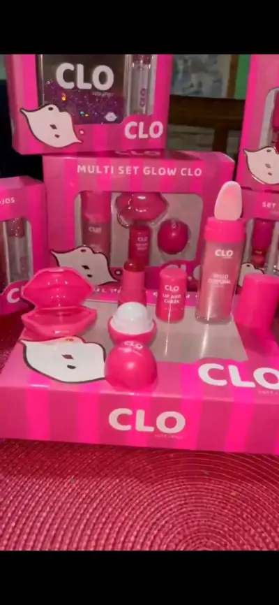 Set de Brillo Labial y Maquillaje CLO - miniatura 3
