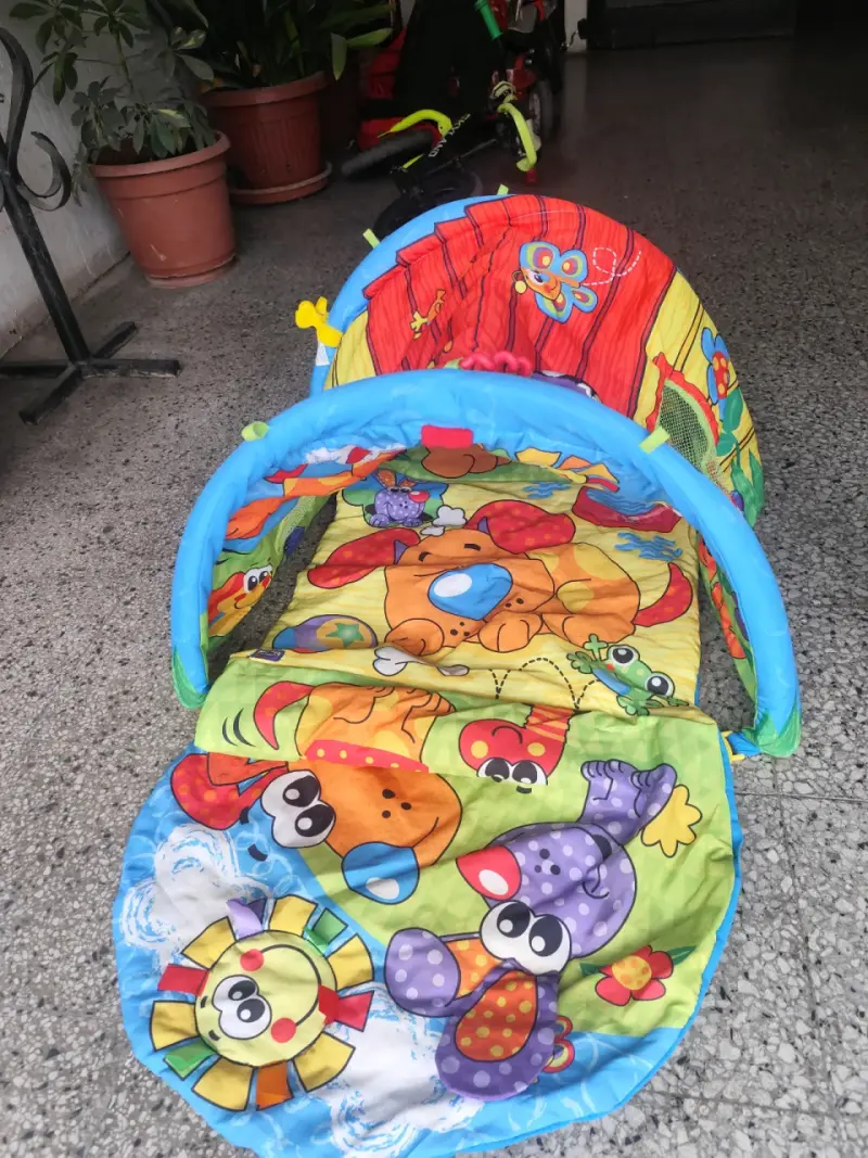 Silla mecedora para bebé electrica y juguetes - 5