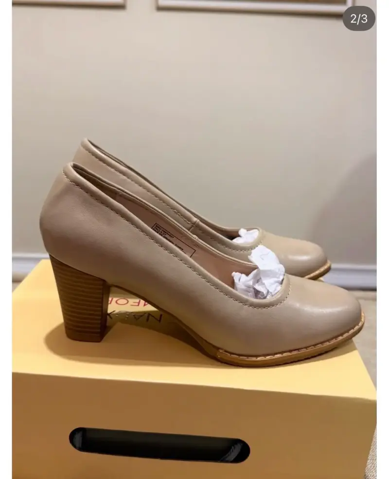 Zapatos de tacón beige elegantes para mujer - 2