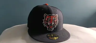 Gorra New Era 59FIFTY con diseño de tigre - miniatura 1