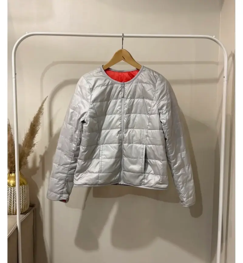 Chaqueta reversible acolchada gris y roja - 1