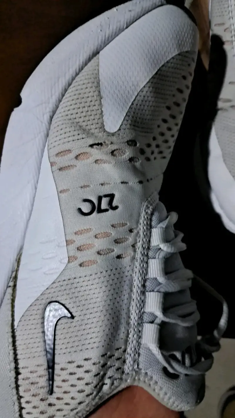 Zapatillas deportivas Nike Air Max 270 blancas - 3