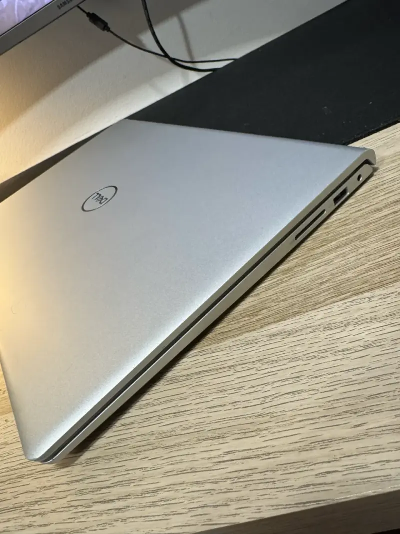 Notebook Dell Inspiron 15 3520 i7 16GB RAM 512GB - 6