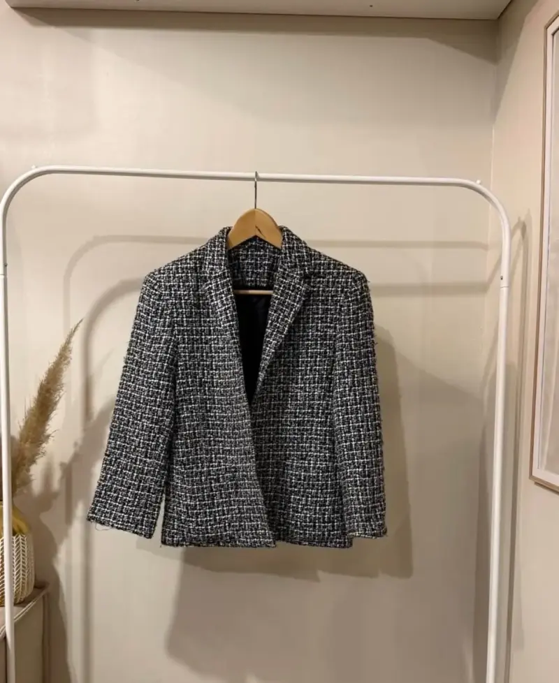 Blazer de tweed blanco y negro para mujer - 1