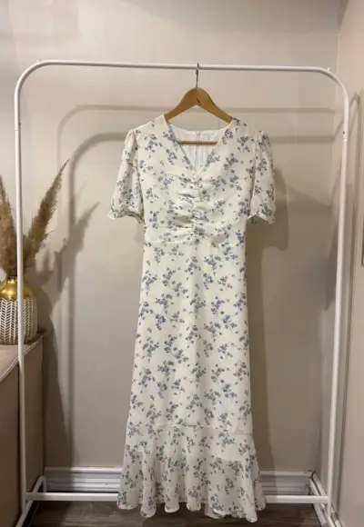 Vestido largo floral blanco con azul - miniatura 1