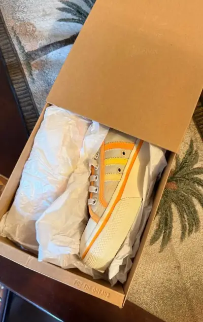 Zapatillas Adidas Nizza color beige y naranja - miniatura 3