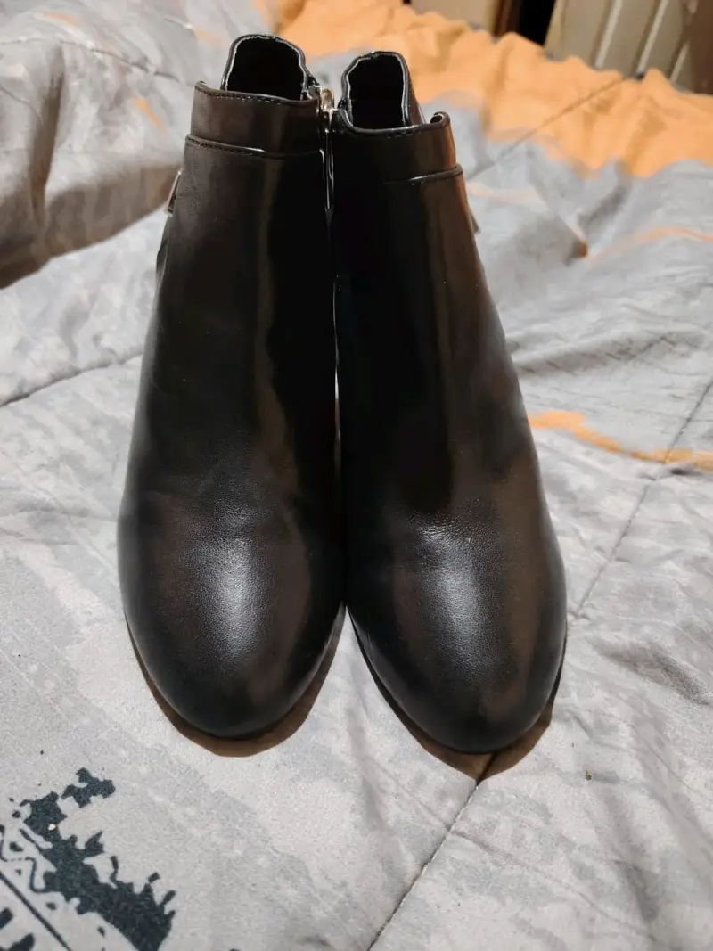 Botines de cuero negro con tacón alto - 5