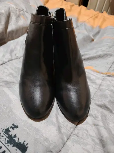Botines de cuero negro con tacón alto - miniatura 5