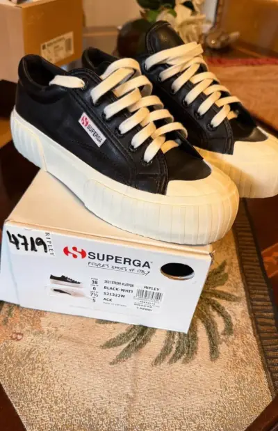 Zapatillas Superga negras con plataforma - miniatura 1