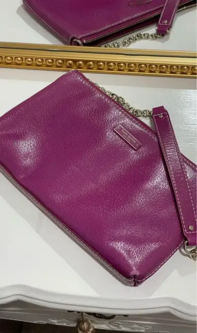 Cartera de mano morada Kate Spade con cadena - miniatura 1