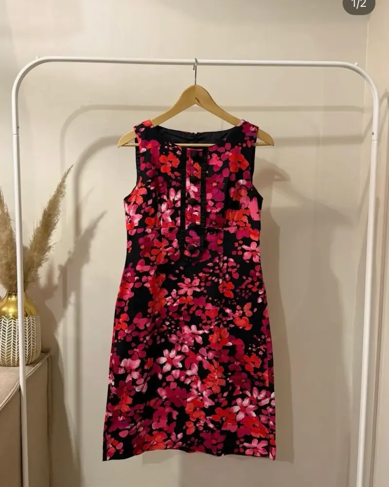 Vestido floral sin mangas para mujer