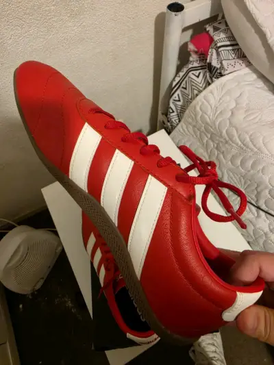 Zapatillas rojas Adidas Grand Court LO - miniatura 6