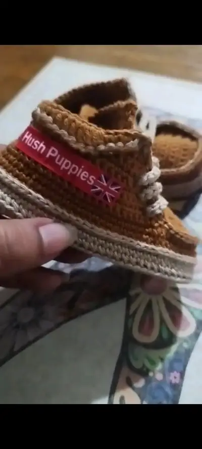 Zapatillas tejidas para bebé - miniatura 1