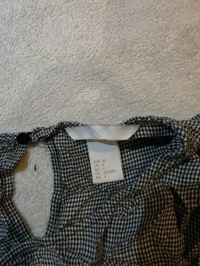 Blusa femenina H&M estampado a cuadros - miniatura 2