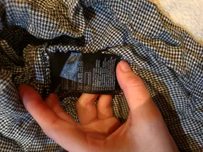 Blusa femenina H&M estampado a cuadros - miniatura 3