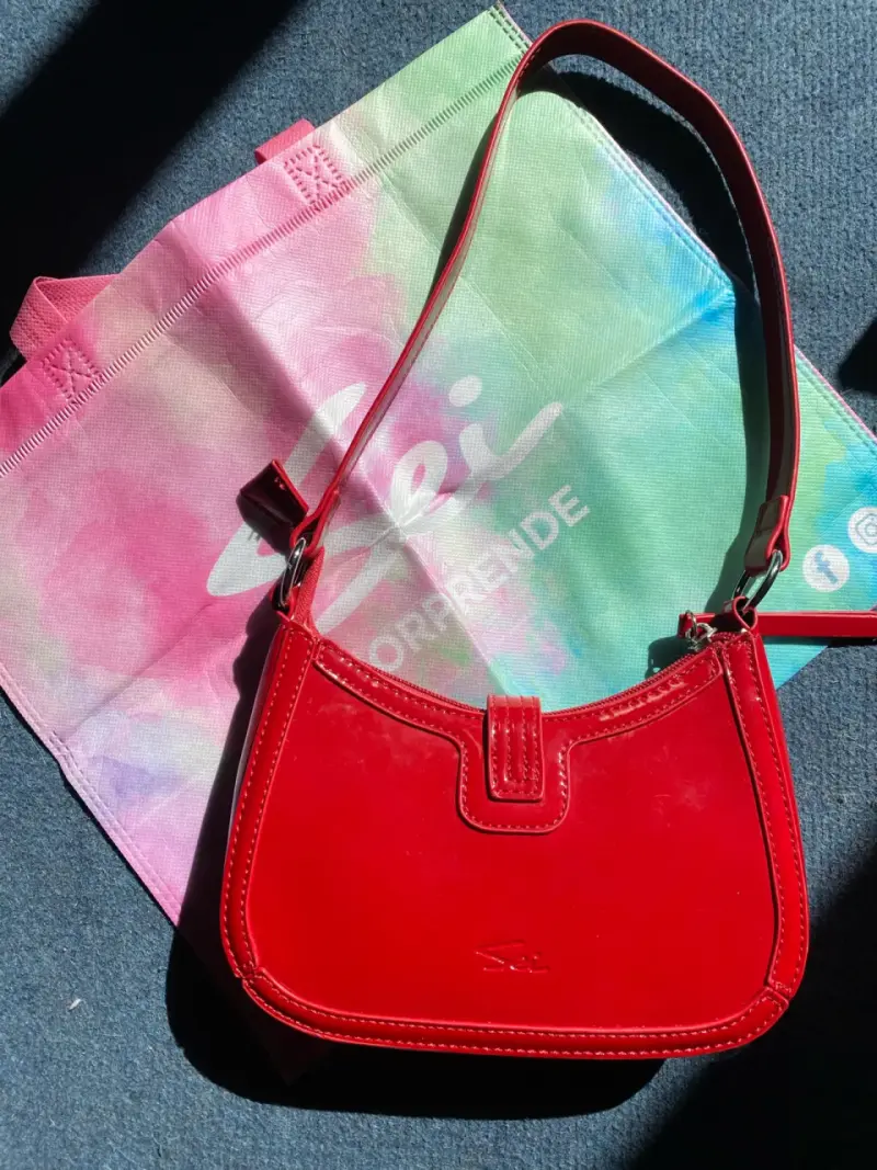 Cartera de hombro roja Sei elegante