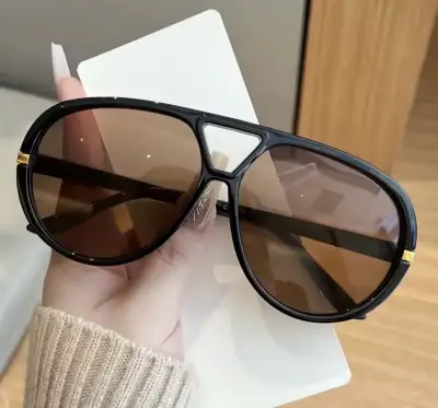 Gafas de sol estilo aviador con lentes amarillas - miniatura 5