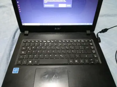 Laptop Acer Intel Celeron N4000 4GB RAM - miniatura 2