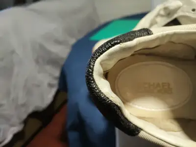 Zapatillas deportivas blancas con detalles beige - miniatura 6