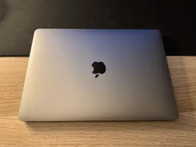 MacBook Pro 13” 2019 Touch Bar - Batería Nueva/Nor - miniatura 1