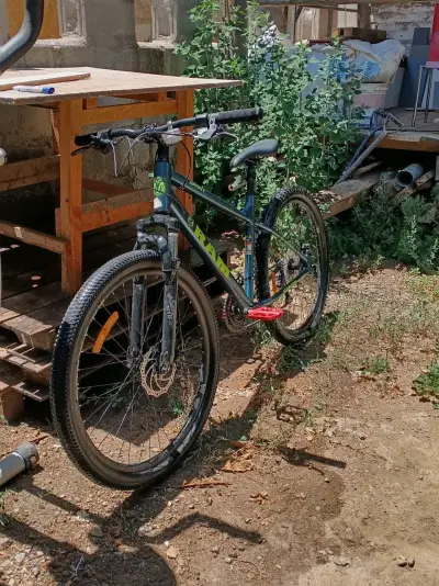 Bicicleta de montaña RAM con suspensión delantera - miniatura 2