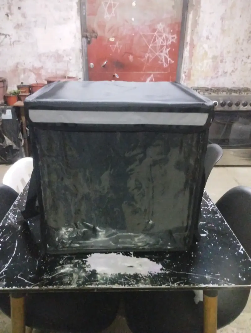 Mochila térmica para delivery 45x45x45 cm negra - 1