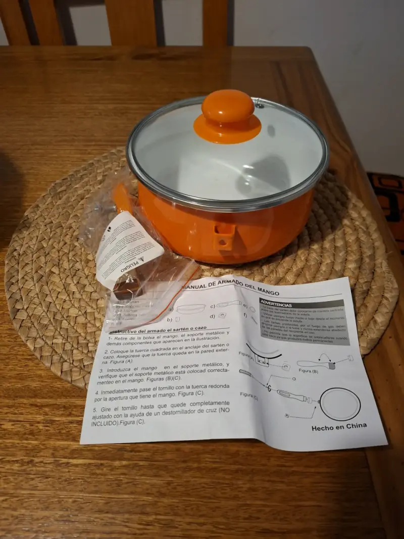 Olla de cocina naranja con tapa de vidrio - 2