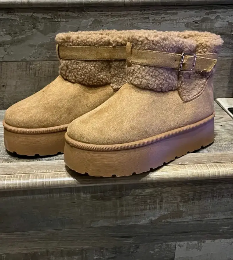 Pantubota de plataforma con chiporro color camel - 1