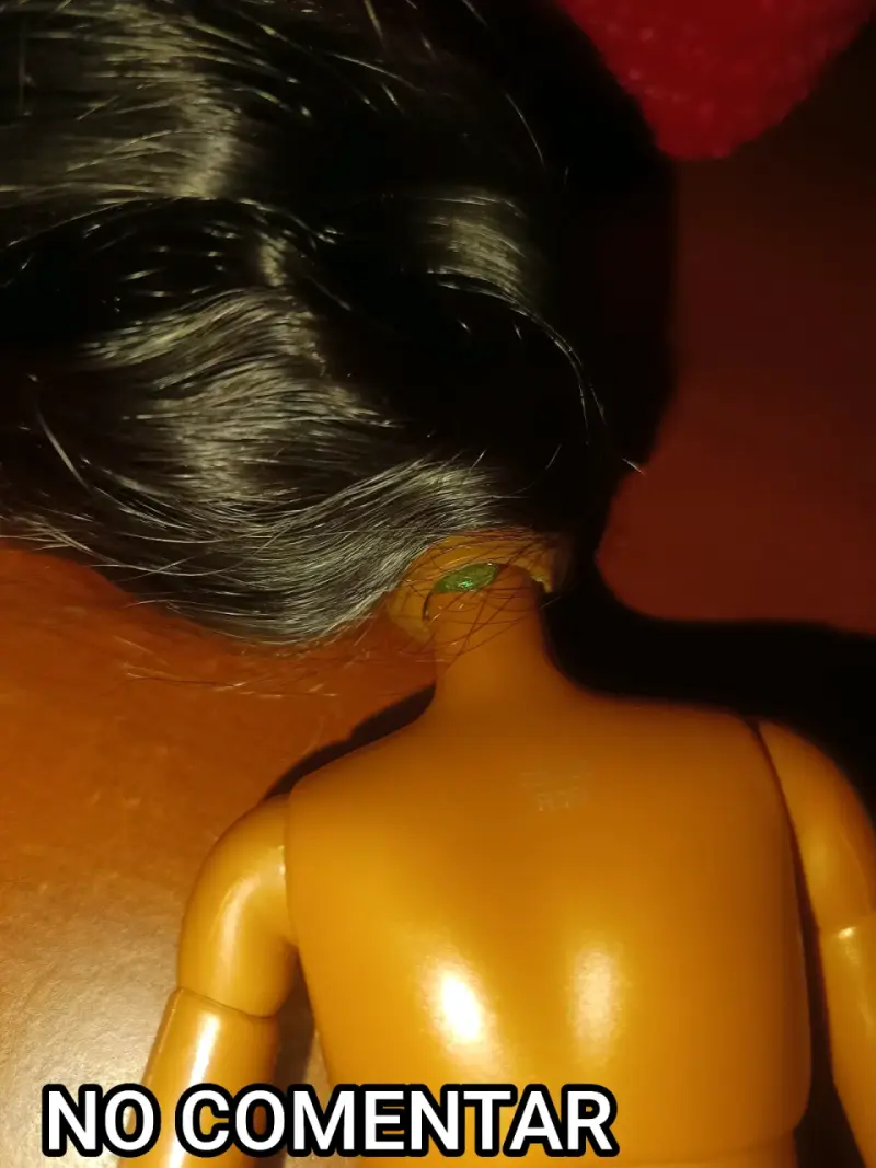 Muñeca Barbie articulada con cuerpo MTM - 2