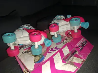 Patines ajustables para niña Next - miniatura 4
