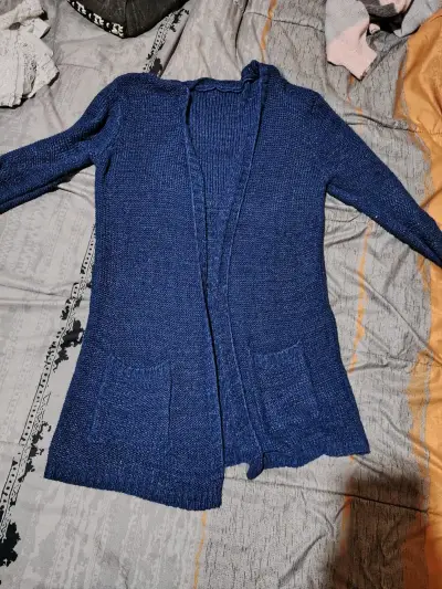 Cárdigan azul de punto para mujer - miniatura 4