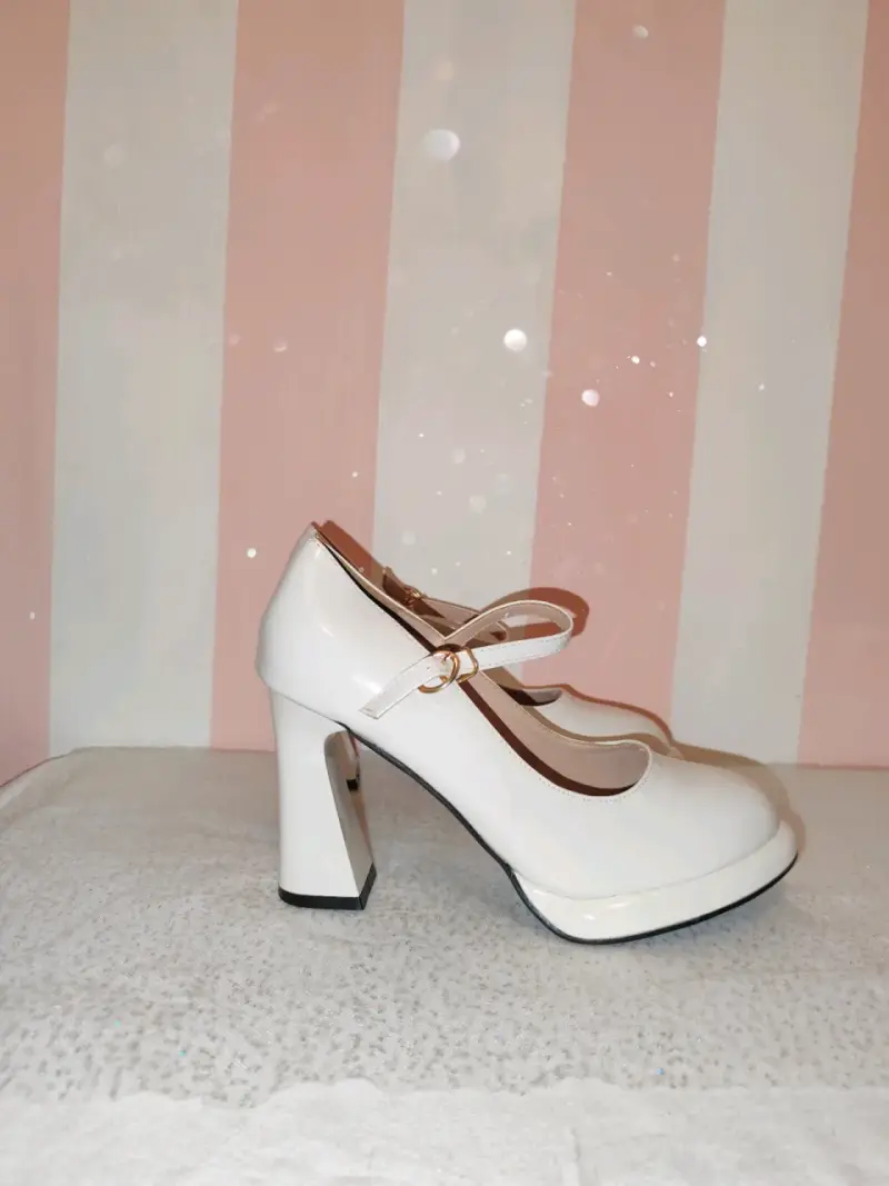 Zapatos de tacón blancos con correa - 4